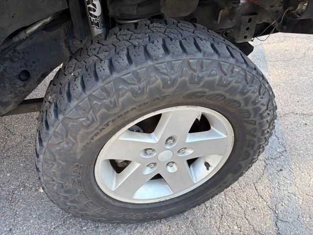 Used 2007 Jeep Wrangler Rubicon w/ PWR Convenience Group AWD/4WD image 10
