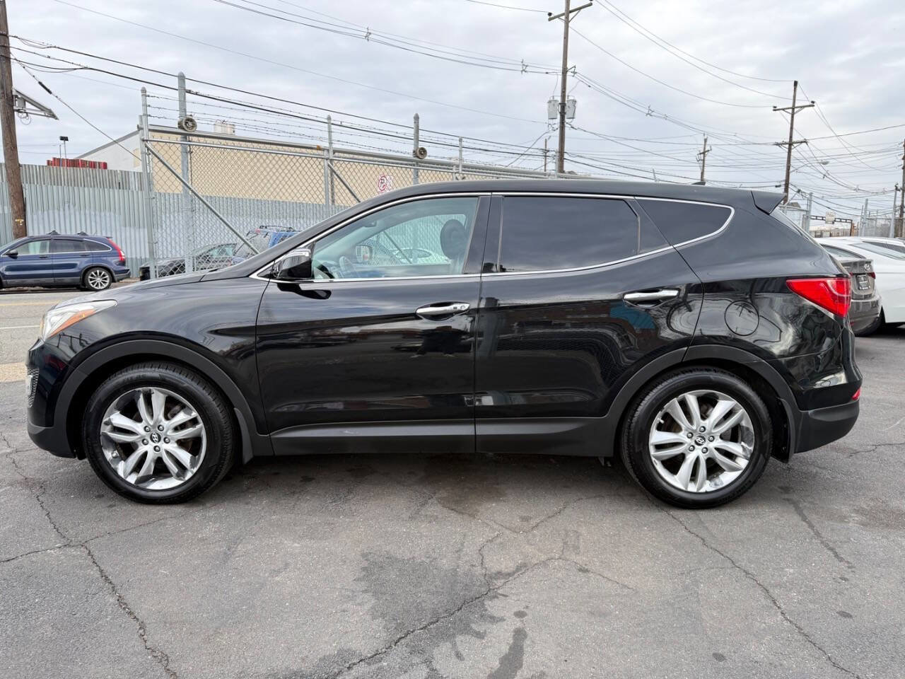 Used 2013 Hyundai Santa Fe Sport 2.0T w/ Technology Pkg image 3