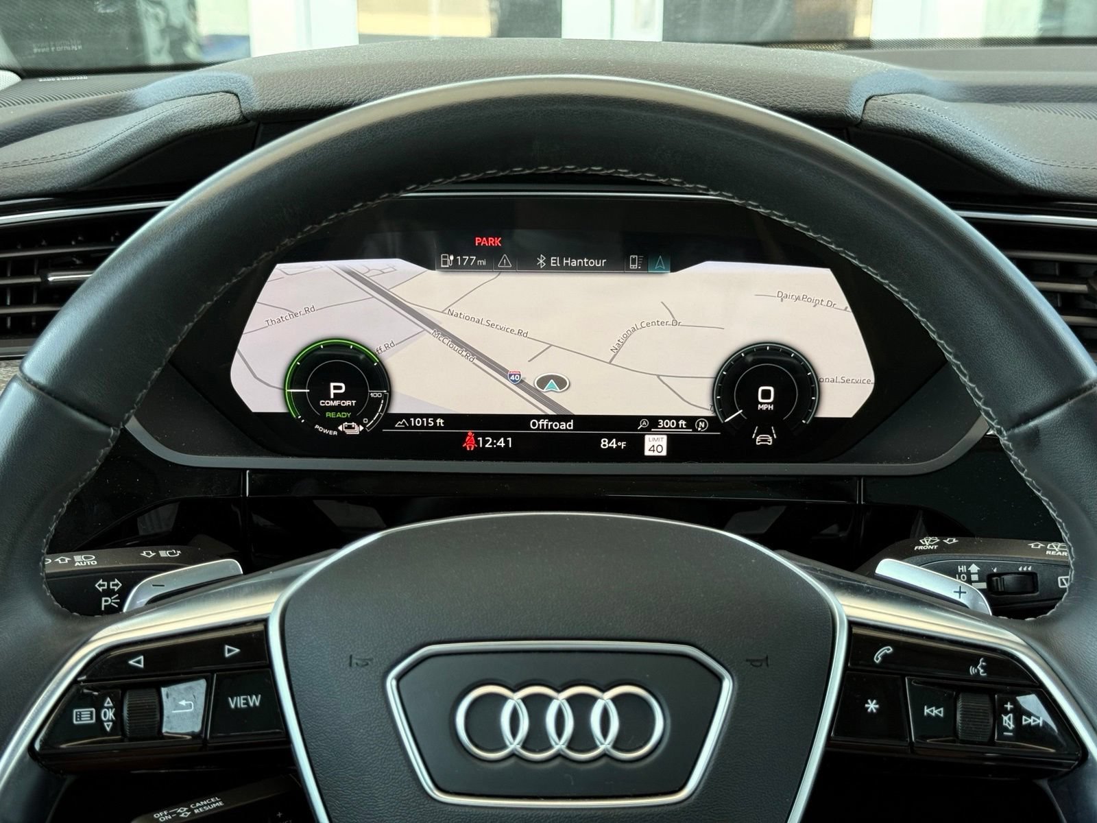 Used 2023 Audi e-tron Premium Plus w/ Premium Plus Package AWD/4WD image 38