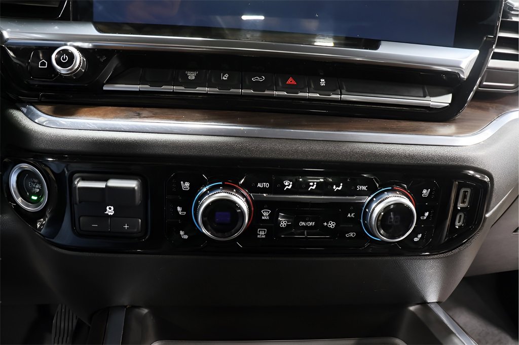 Used 2024 GMC Sierra 2500 SLT w/ SLT Convenience Package image 9