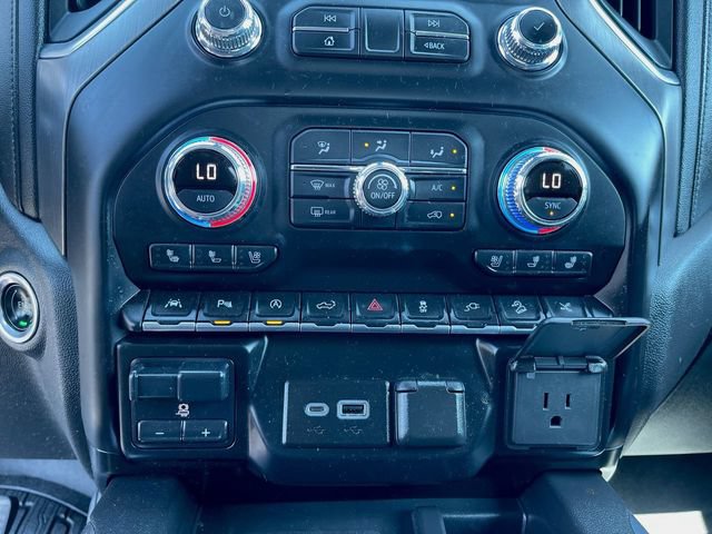 Used 2020 GMC Sierra 1500 Denali w/ Denali Ultimate Package AWD/4WD image 18