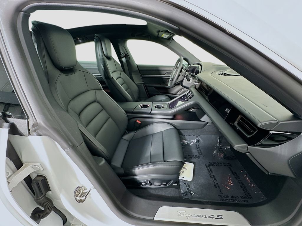 New 2025 Porsche Taycan 4S image 30