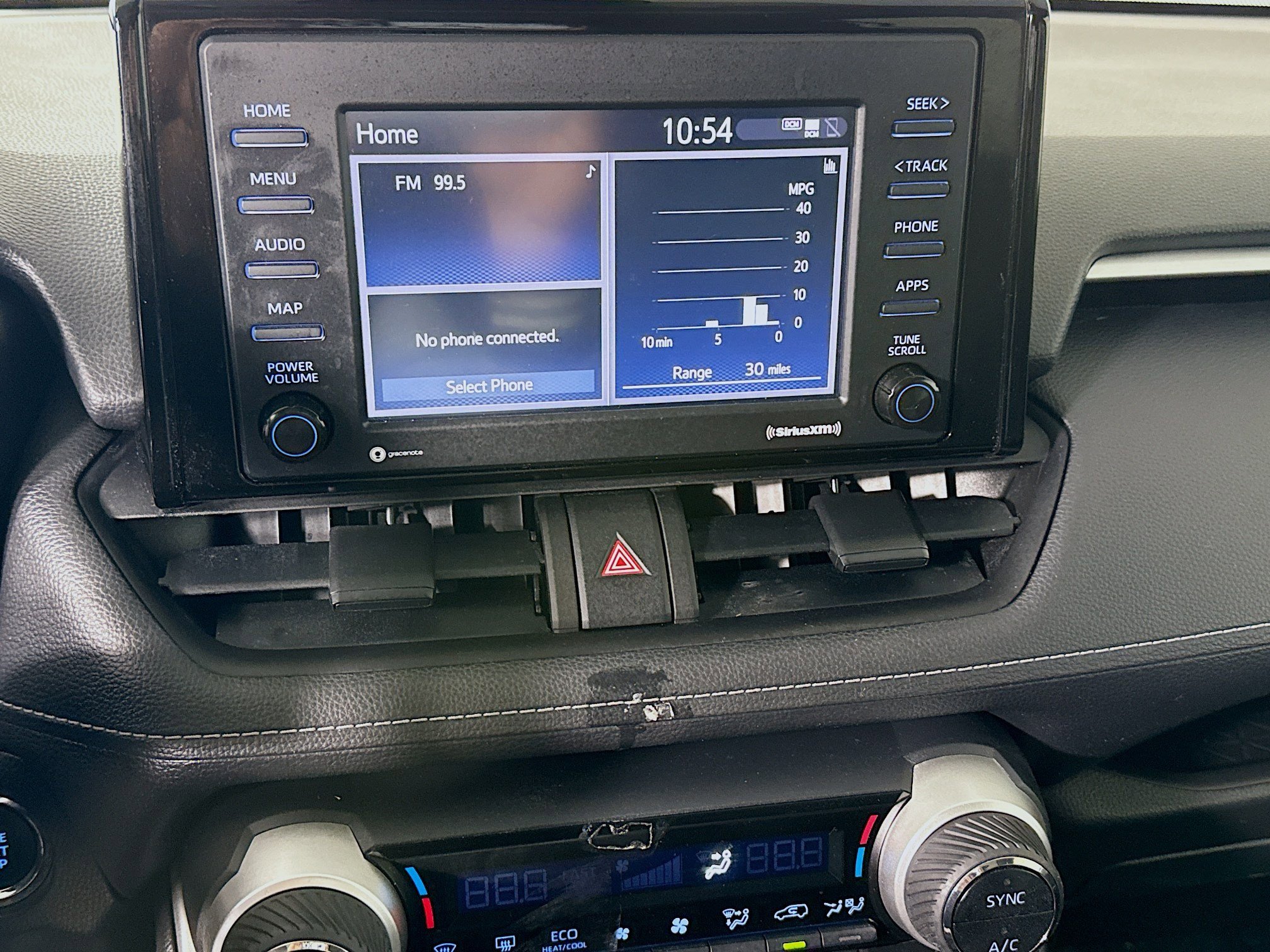 Used 2022 Toyota RAV4 XLE image 18