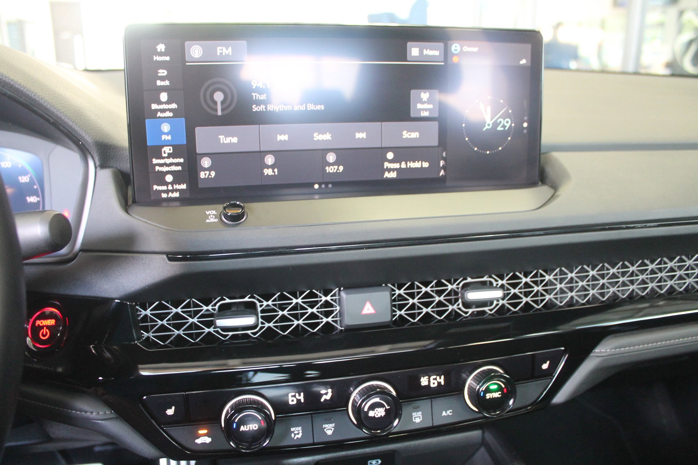 Used 2024 Honda Accord Sport image 11