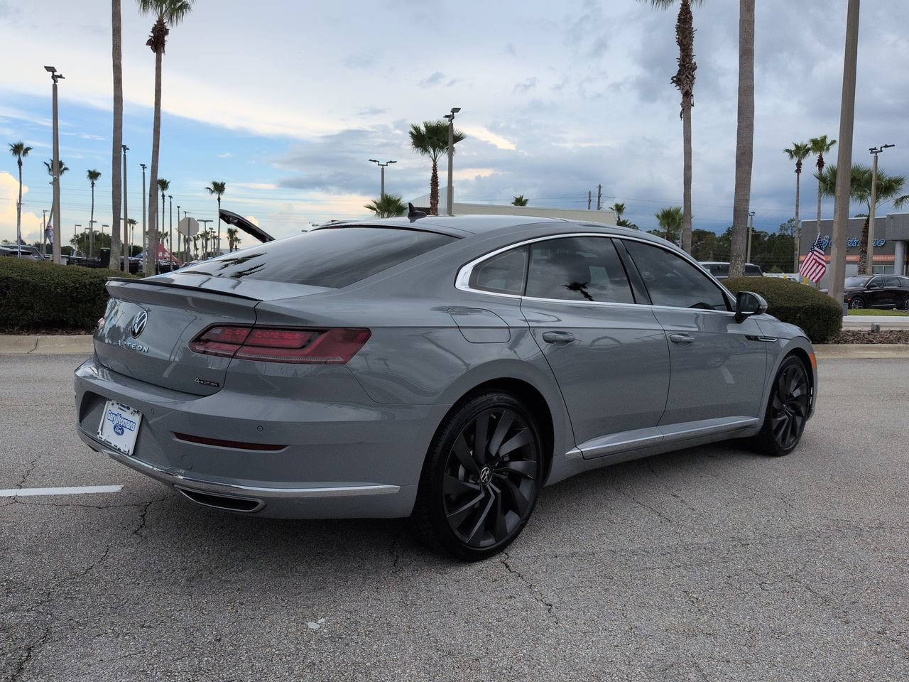 Used 2023 Volkswagen Arteon SEL AWD/4WD image 4