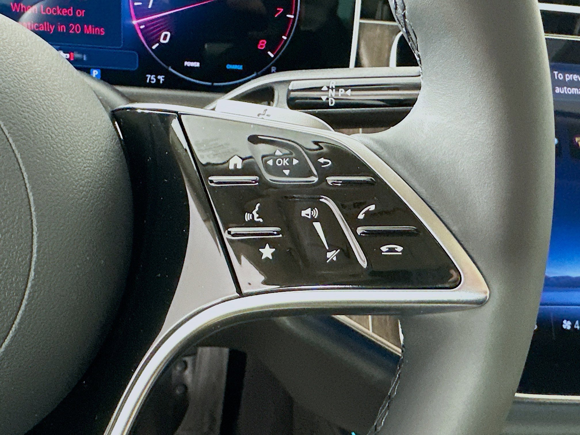 Certified 2025 Mercedes-Benz E 350 4MATIC Sedan image 13