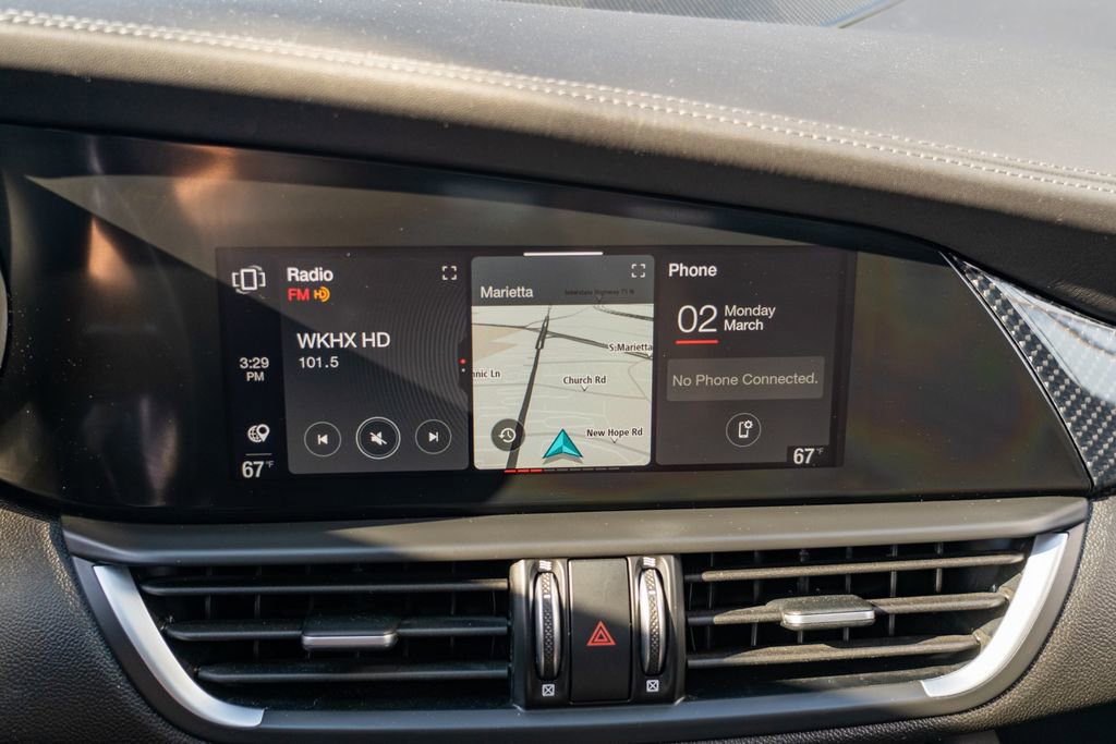 Used 2023 Alfa Romeo Giulia Quadrifoglio image 26