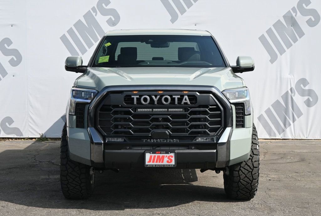 Used 2025 Toyota Tundra Platinum w/ TRD Off-Road Package AWD/4WD image 2