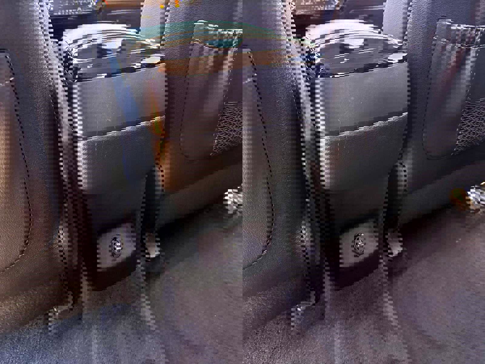 Used 2022 Kia Telluride EX w/ EX Premium Package image 15