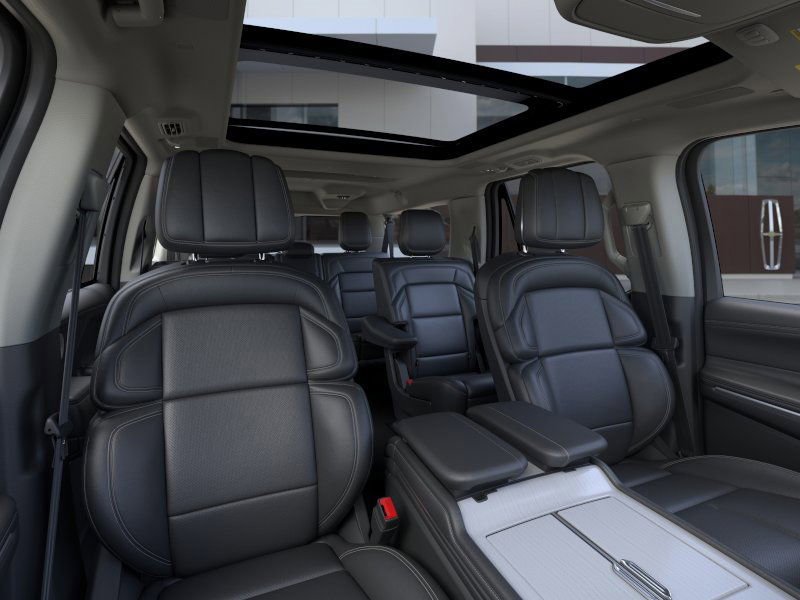 New 2025 Lincoln Navigator L Reserve image 10