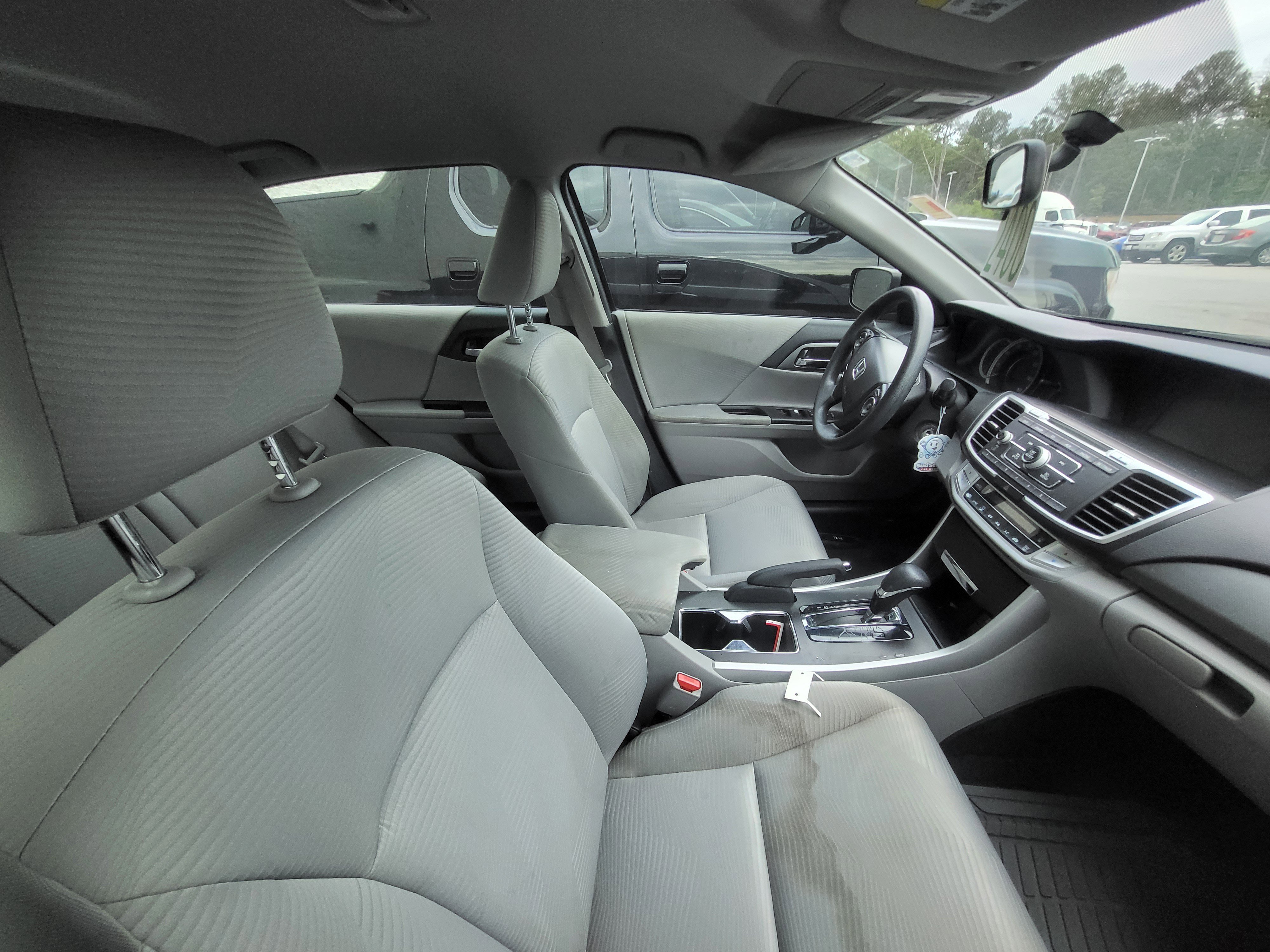 Used 2015 Honda Accord LX image 8