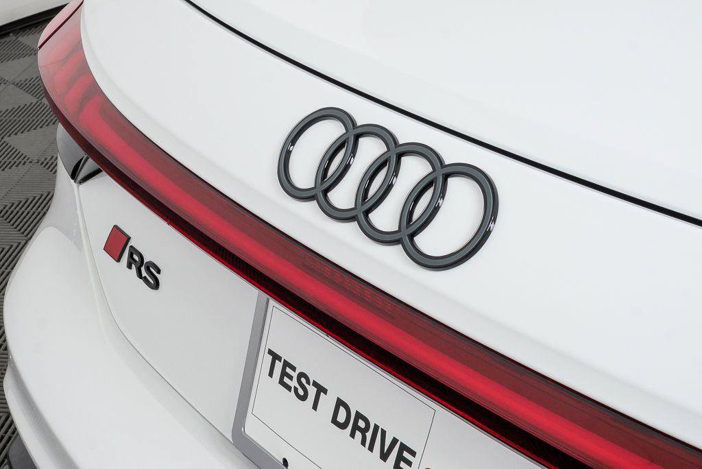 New 2026 Audi RS e-tron GT performance AWD/4WD image 37