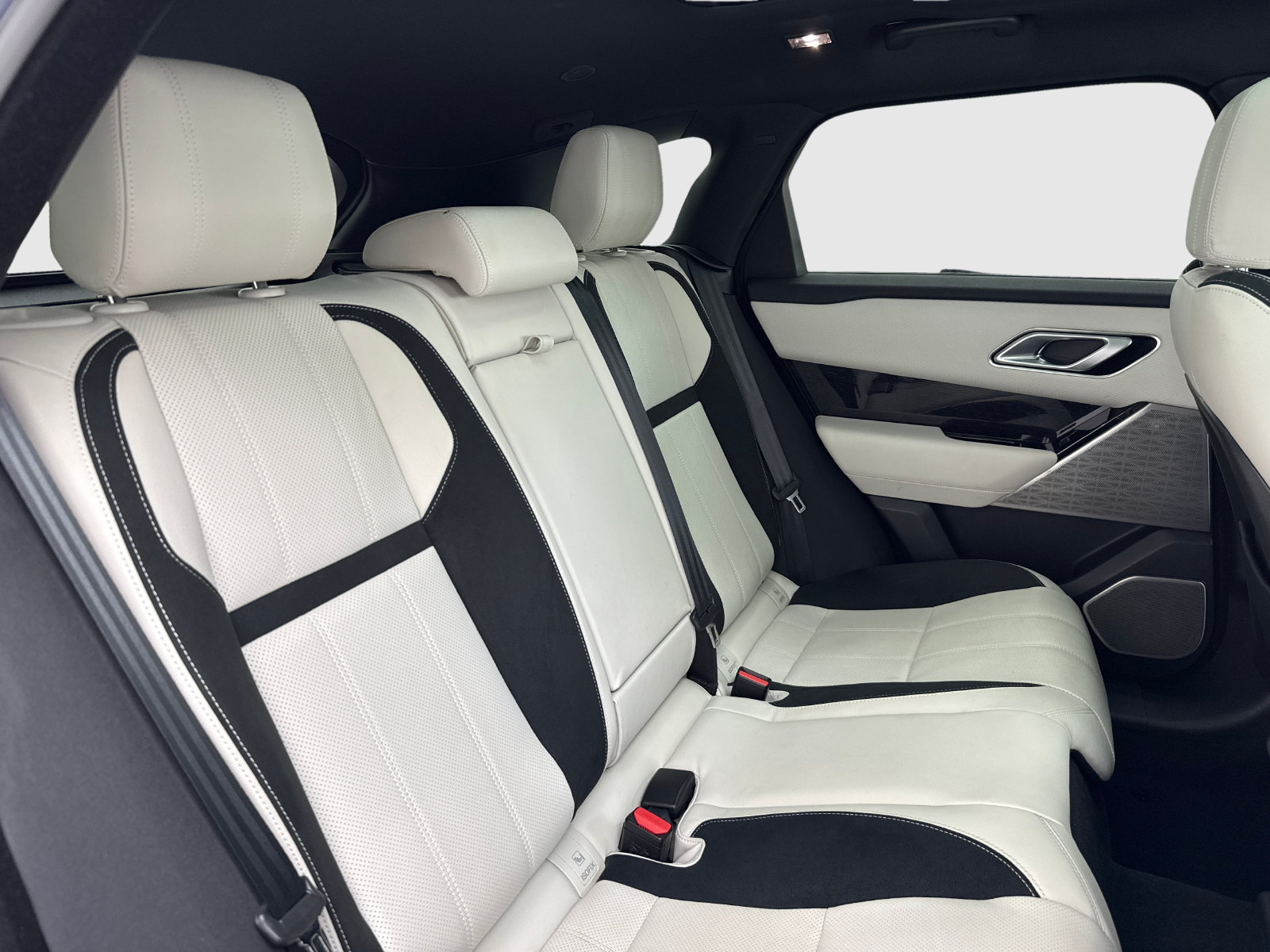 Used 2021 Land Rover Range Rover Velar R-Dynamic S AWD/4WD image 45
