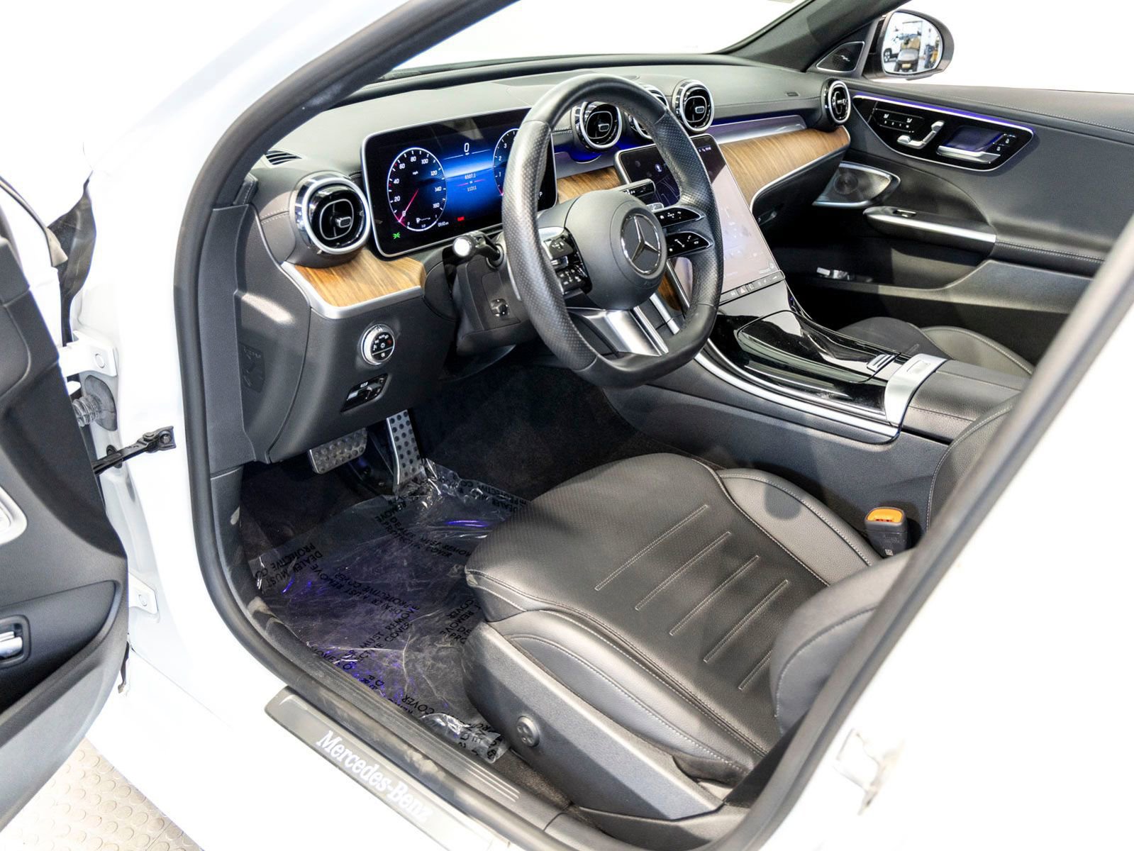 Used 2024 Mercedes-Benz C 300 Sedan image 15