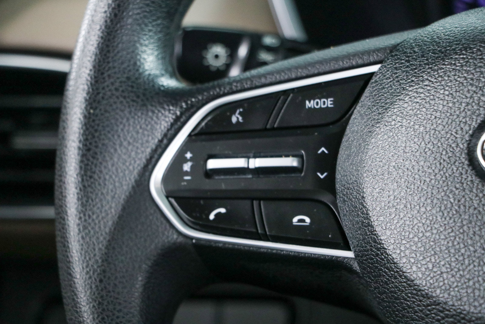 Used 2020 Hyundai Santa Fe SEL w/ Cargo Package FWD image 13