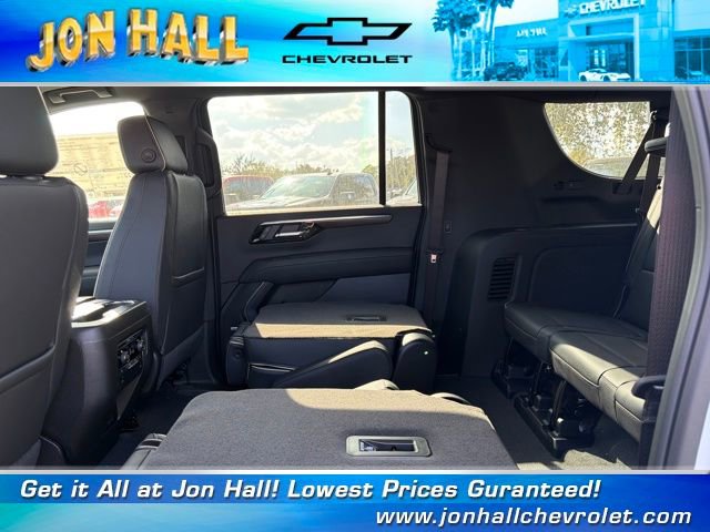 New 2026 Chevrolet Suburban Premier image 23