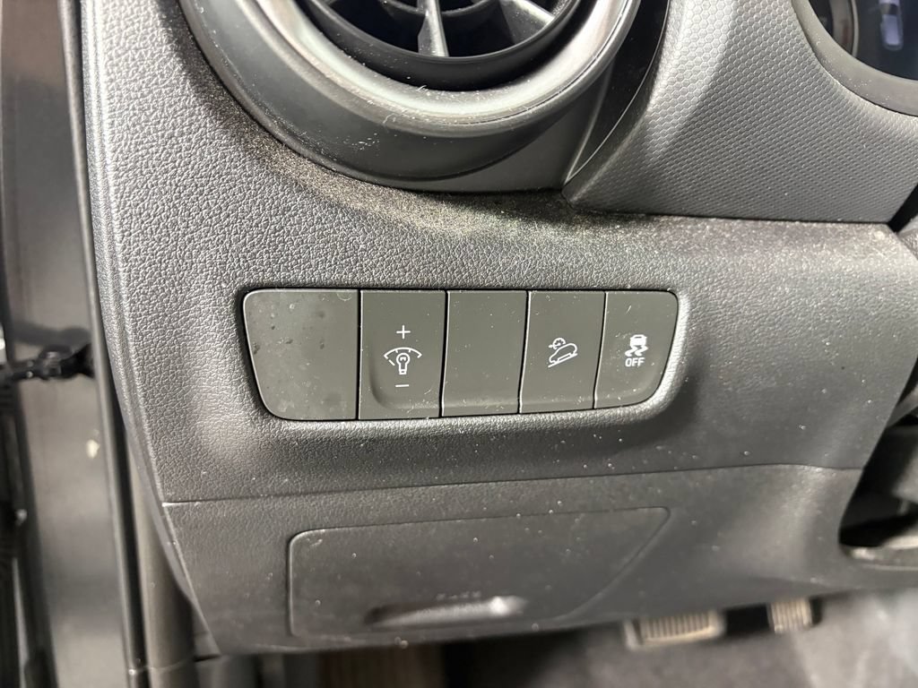 Used 2023 Hyundai Kona SEL w/ Convenience Package AWD/4WD image 14