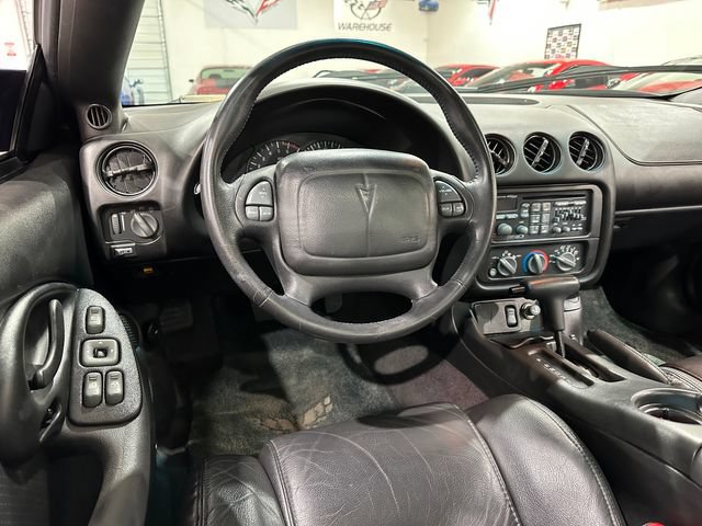 Used 2000 Pontiac Firebird Formula w/ Security Pkg RWD image 7