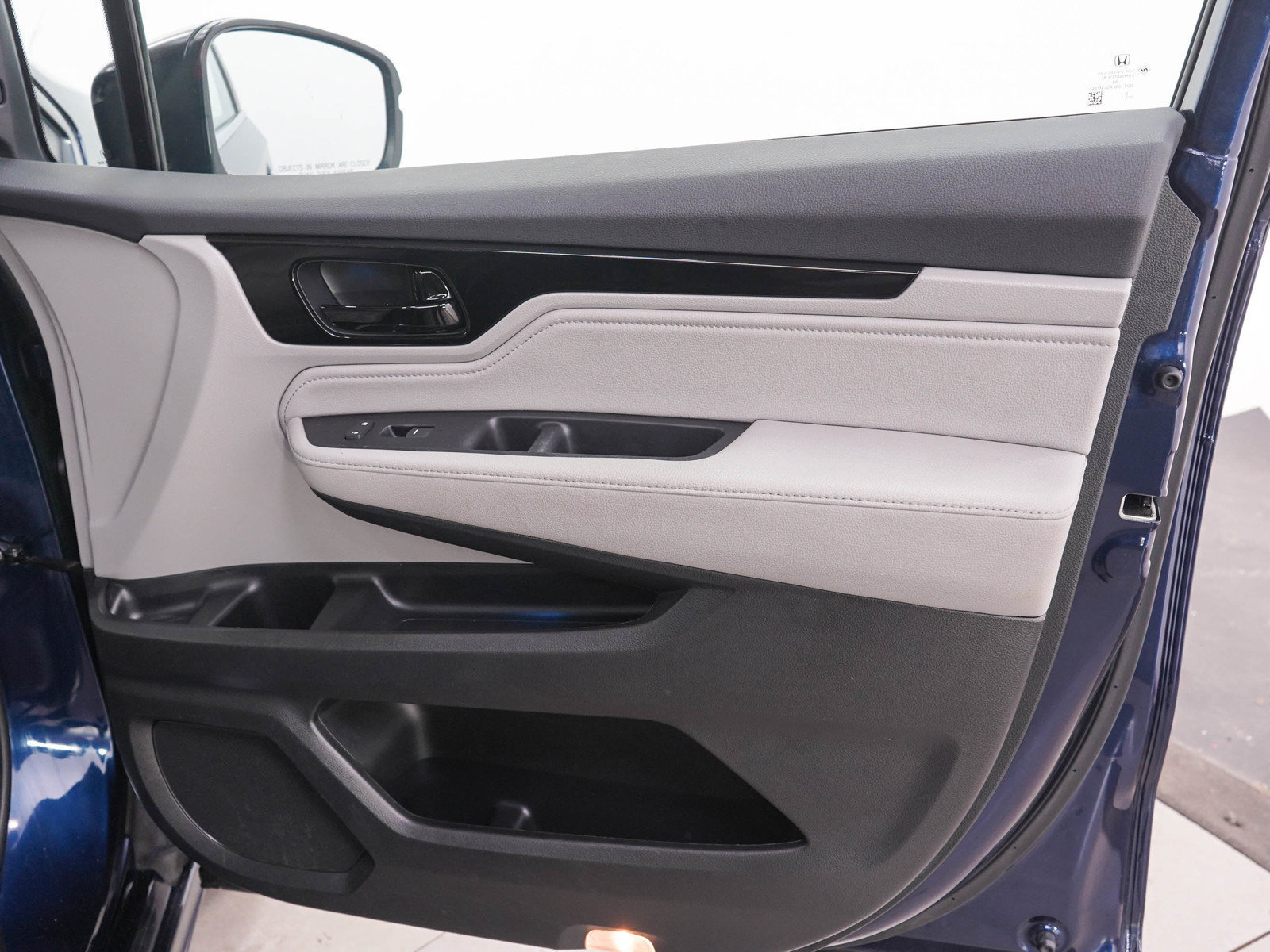 Used 2023 Honda Odyssey Touring image 12