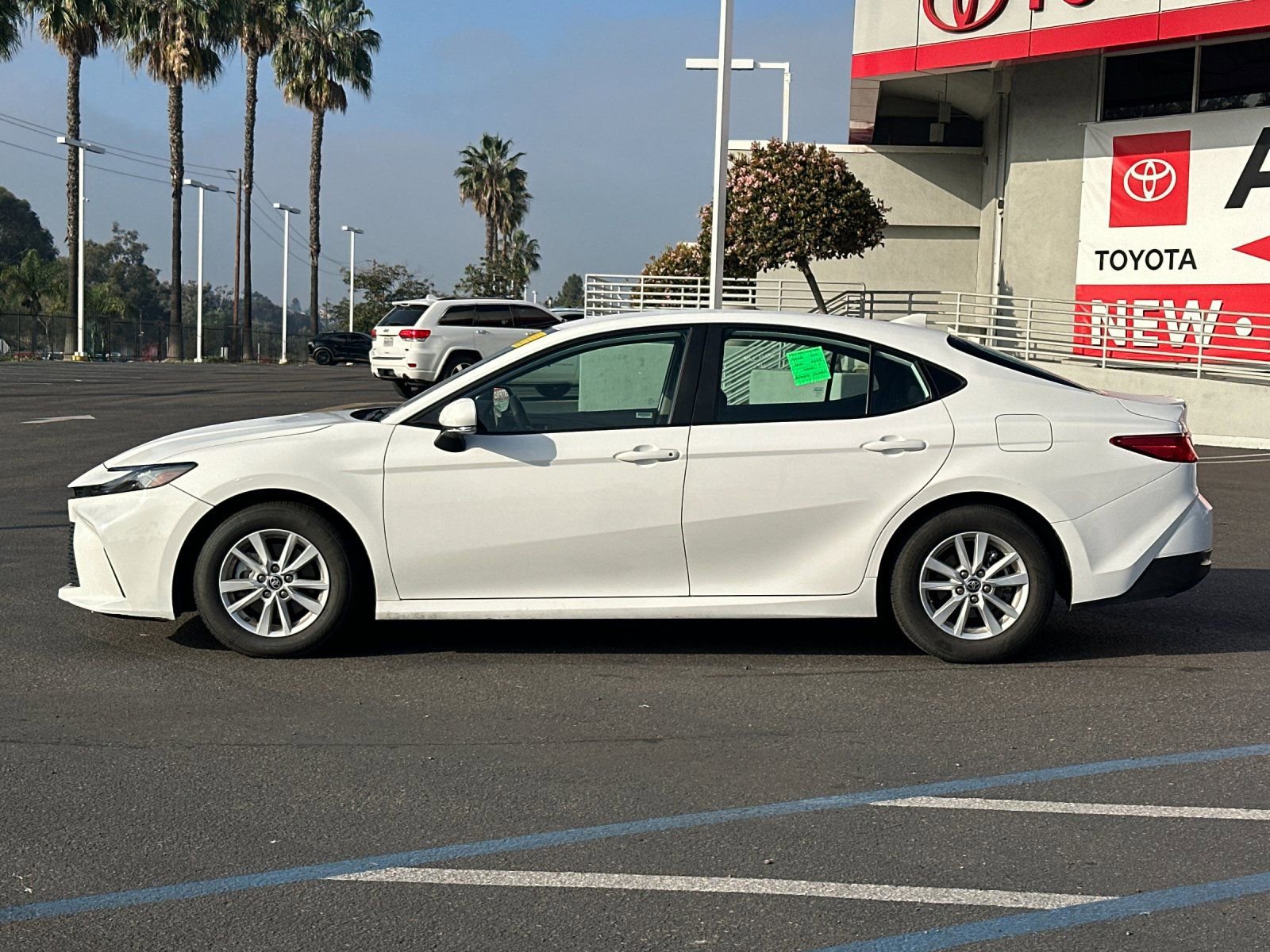 Used 2025 Toyota Camry LE image 2