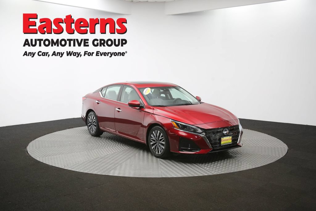 Used 2023 Nissan Altima 2.5 SV w/ SV Premium Package FWD image 49