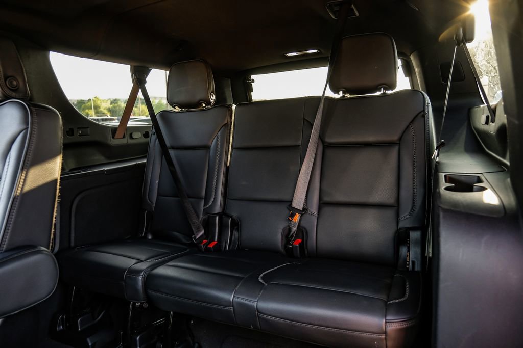 Used 2024 GMC Yukon XL Denali AWD/4WD image 50