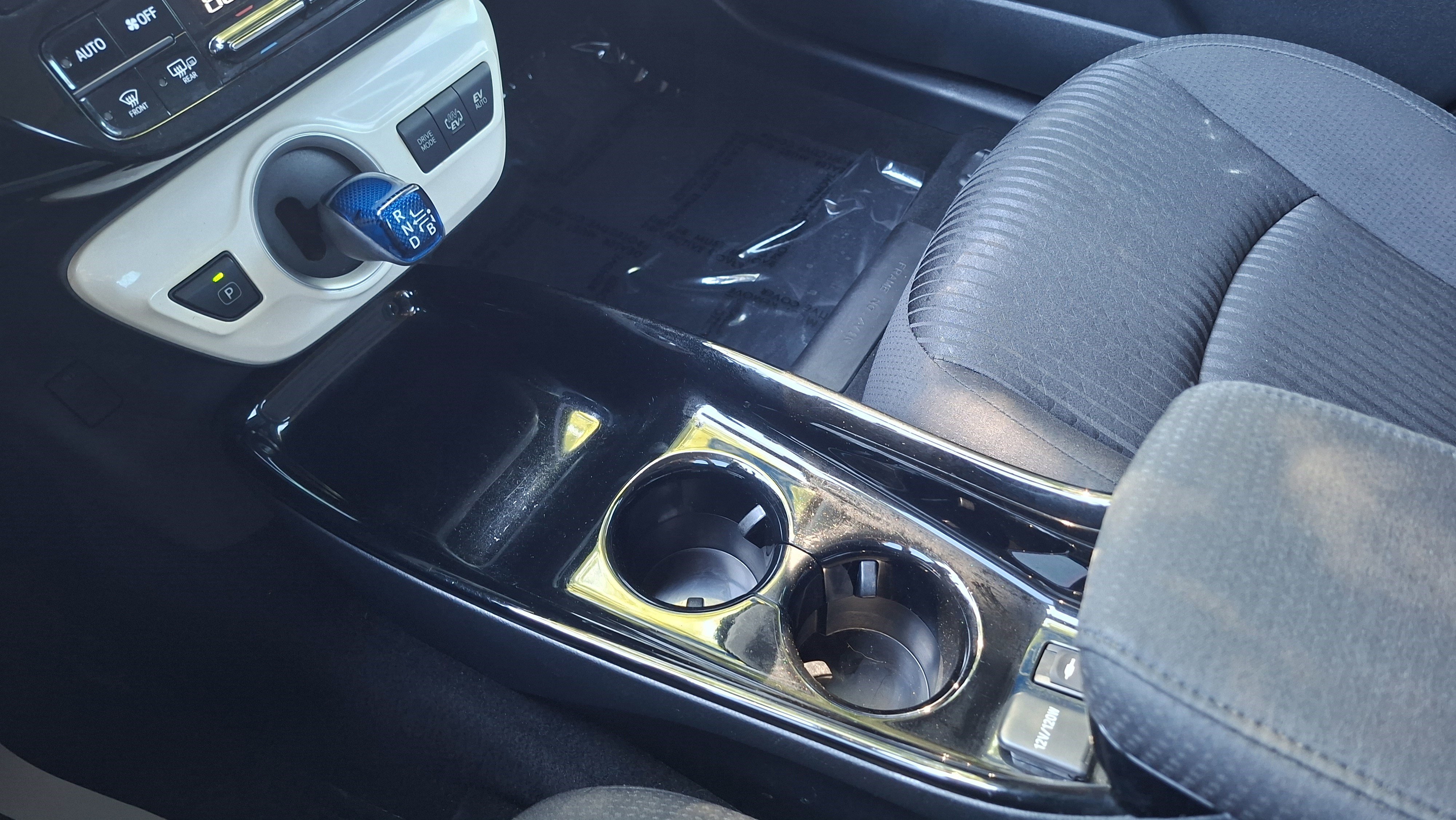 Used 2017 Toyota Prius Prime Plus image 15