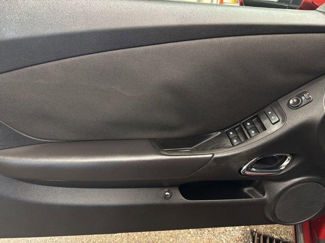 Used 2015 Chevrolet Camaro LT RWD image 10