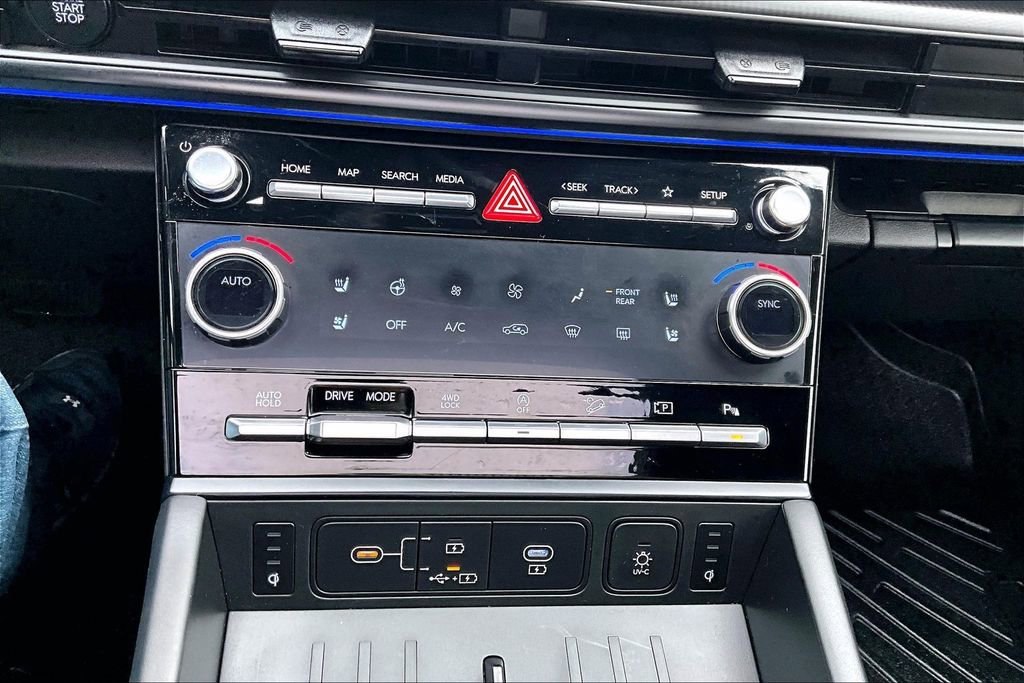 Used 2025 Hyundai Santa Fe Calligraphy image 32