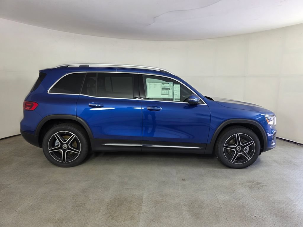 New 2026 Mercedes-Benz GLB 250 image 3