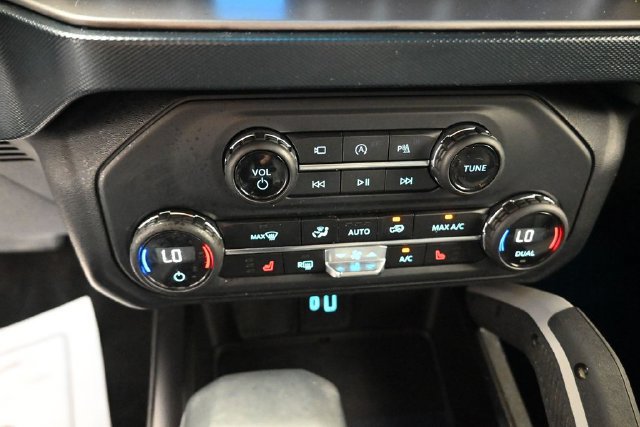 Certified 2023 Ford Bronco Outer Banks w/ Sasquatch Package AWD/4WD image 18