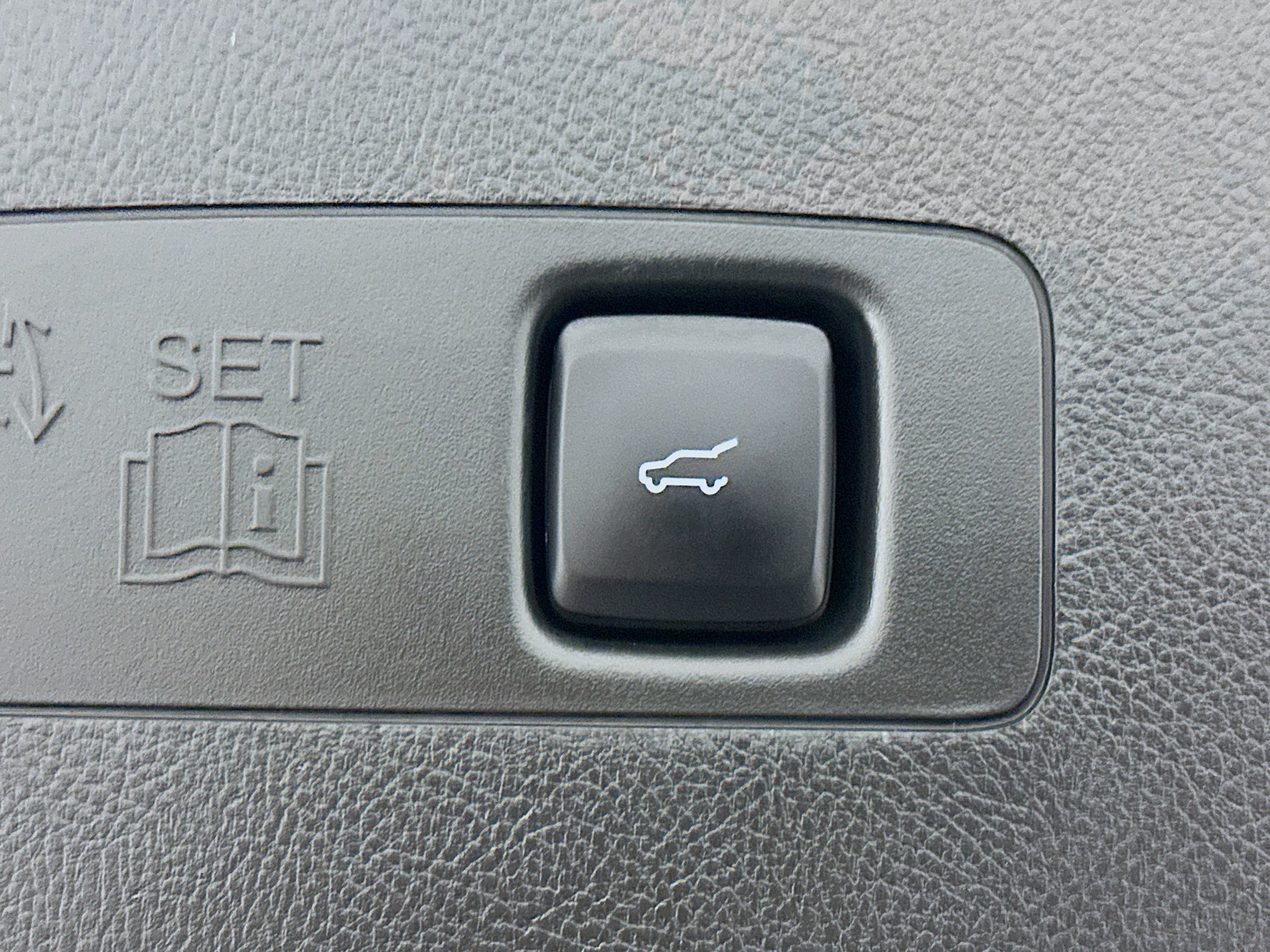 Used 2022 Lincoln Corsair AWD w/ Equipment Group 101A image 31