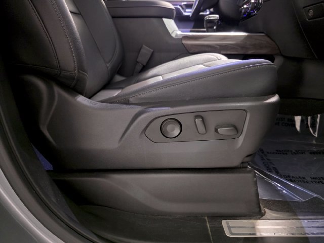 Certified 2023 Chevrolet Silverado 1500 LTZ AWD/4WD image 32