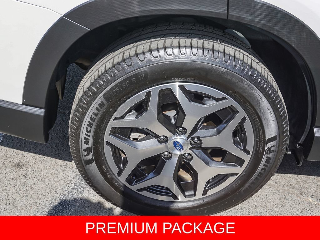 Used 2020 Subaru Forester Premium AWD/4WD image 8