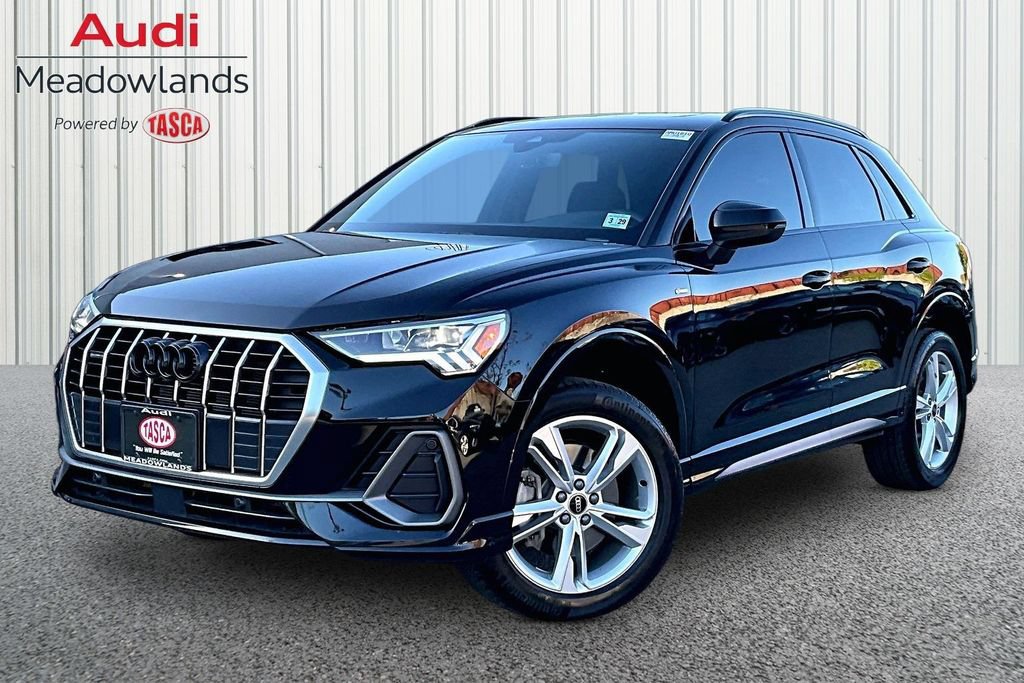 Used 2024 Audi Q3 2.0T Premium w/ Convenience Package AWD/4WD image 1
