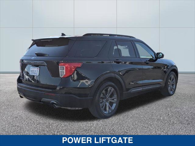 Certified 2022 Ford Explorer XLT w/ Equipment Group 202A image 5