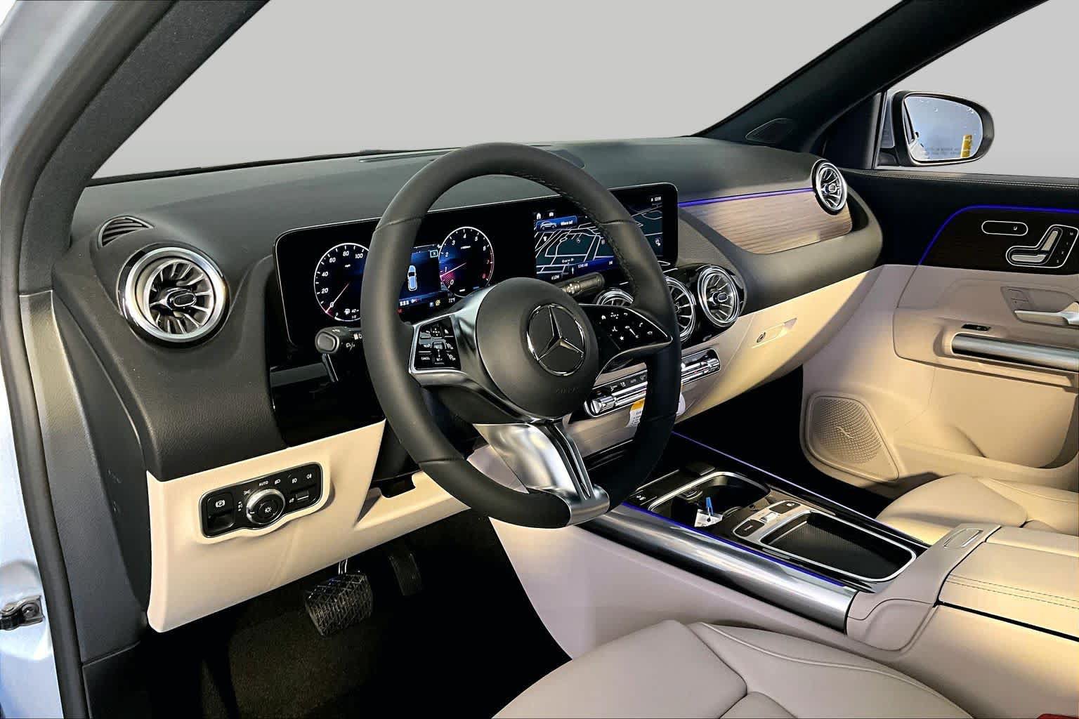 New 2026 Mercedes-Benz GLA 250 4MATIC image 9