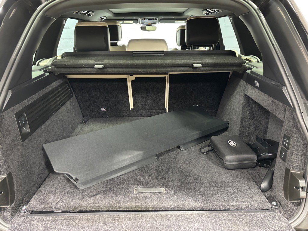 Used 2022 Land Rover Range Rover Westminster Edition image 41
