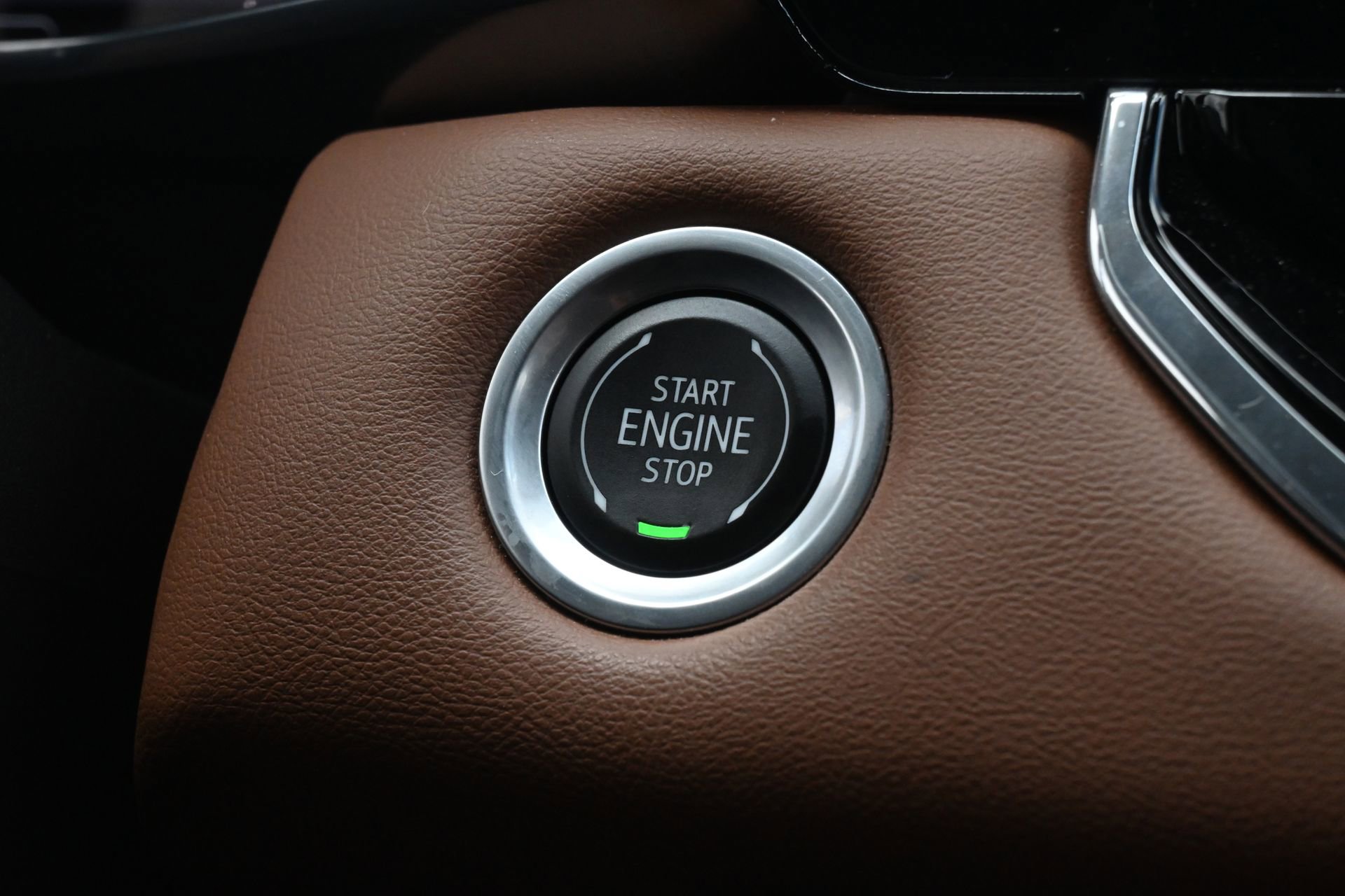 Used 2024 GMC Canyon AT4 w/ Technology Package AWD/4WD image 15