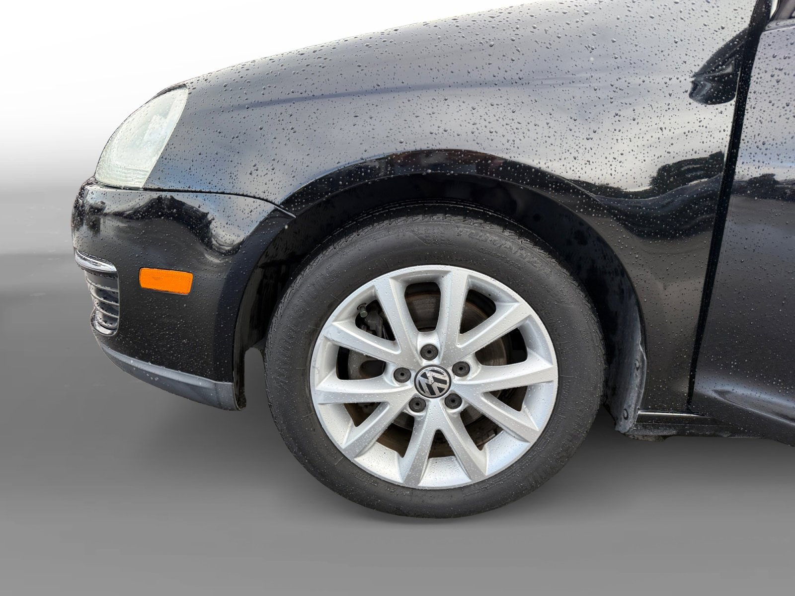 Used 2010 Volkswagen Jetta Limited Edition FWD image 9
