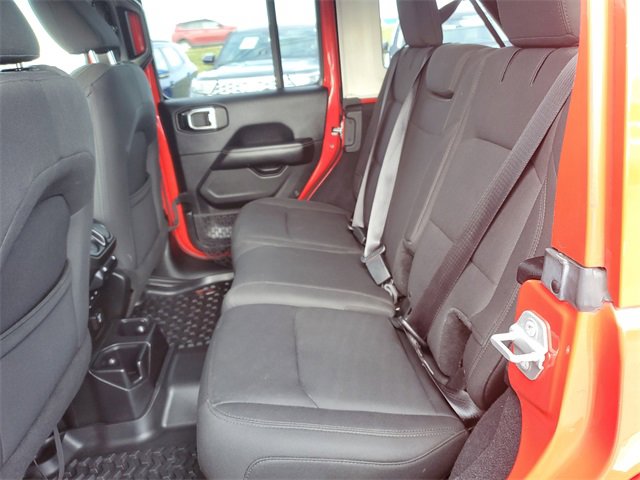 Used 2018 Jeep Wrangler Unlimited Sahara w/ LED Lighting Group image 26