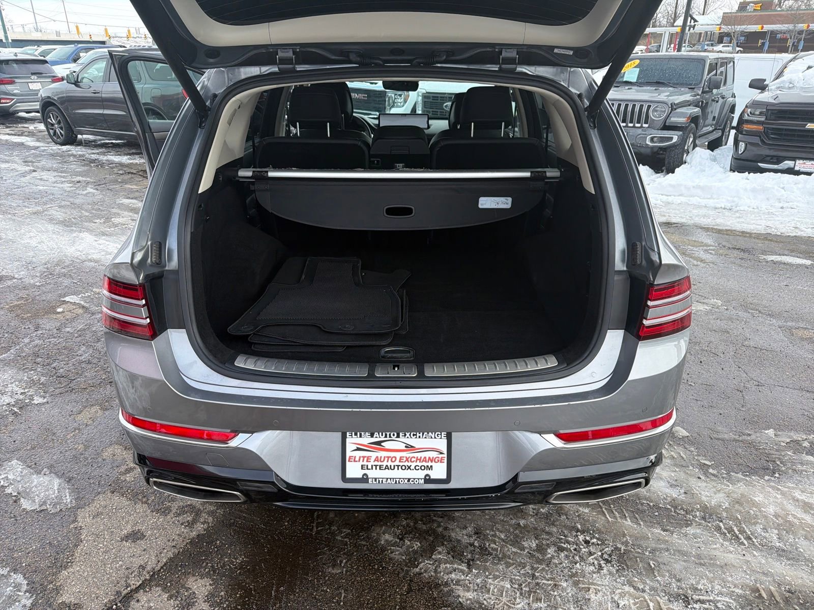 Used 2024 Genesis GV80 2.5T image 24