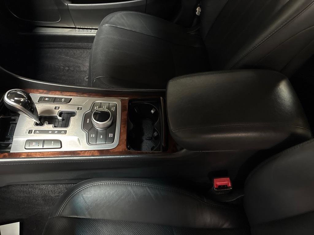 Used 2012 Hyundai Equus Signature image 18