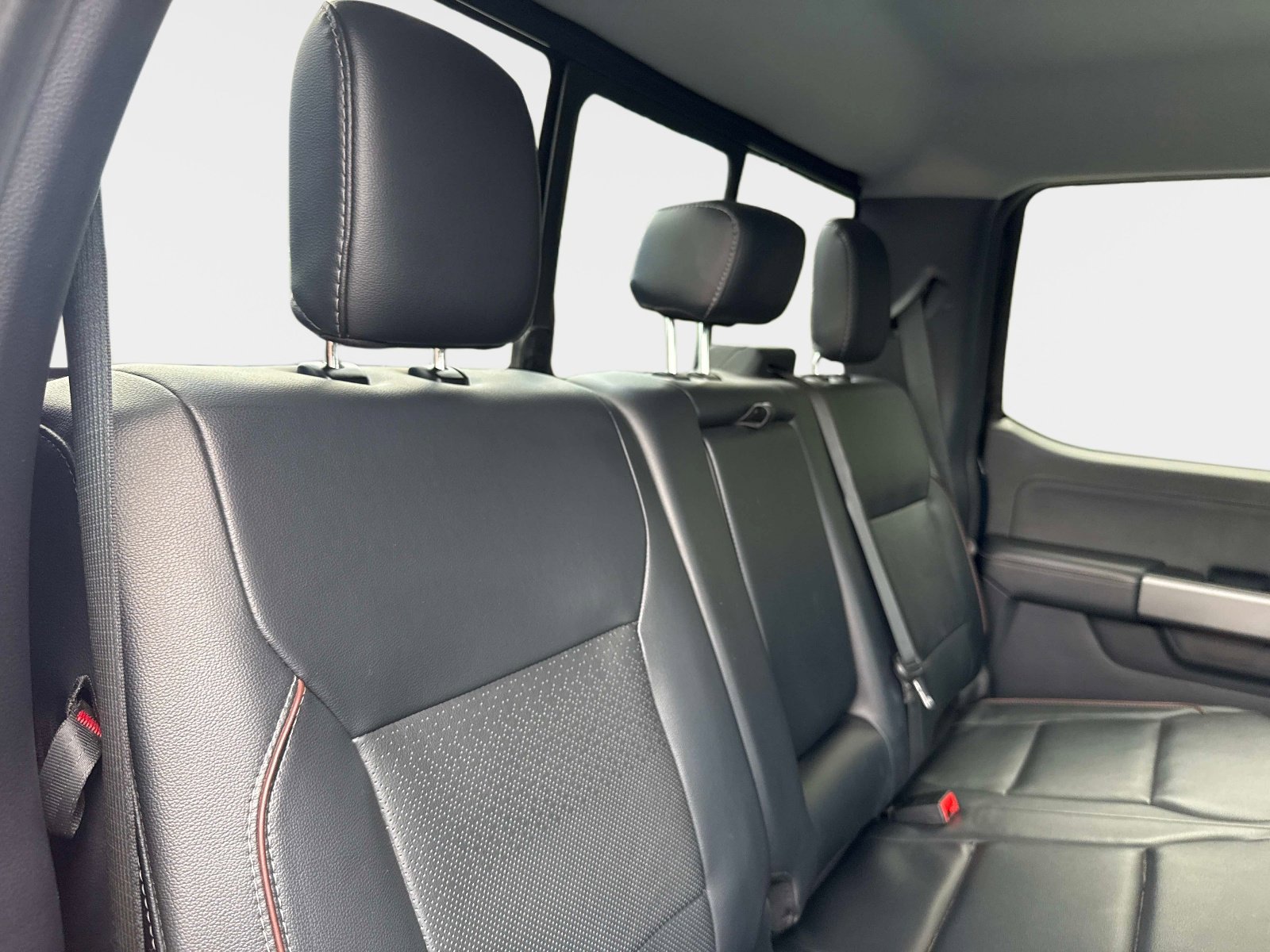 Used 2024 Ford F250 Lariat image 30