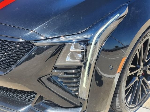 Used 2025 Cadillac CT5 V w/ LPO, ONYX Package RWD image 9