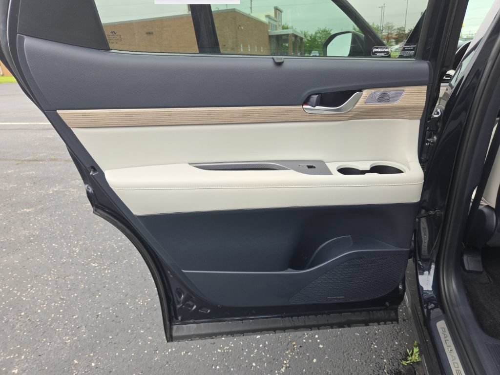 Used 2021 Hyundai Palisade Limited AWD/4WD image 19