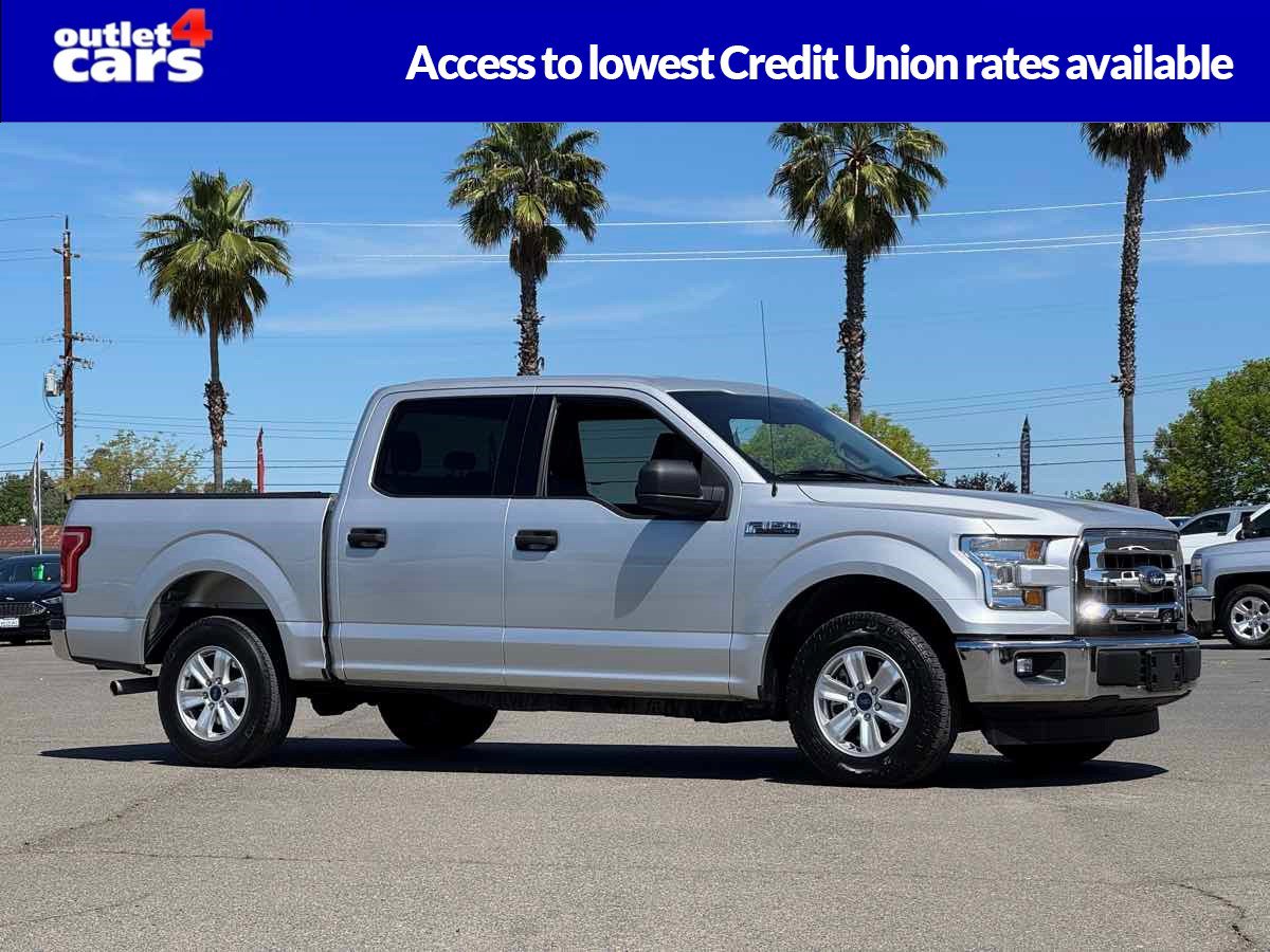 Used 2017 Ford F150 XLT w/ Trailer Tow Package RWD image 1