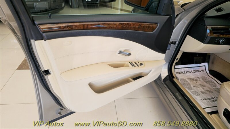 Used 2008 BMW 528i Sedan RWD image 12