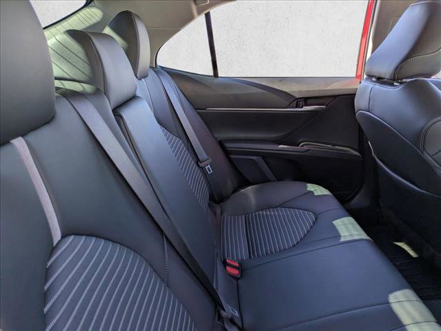 Used 2024 Toyota Camry SE image 18