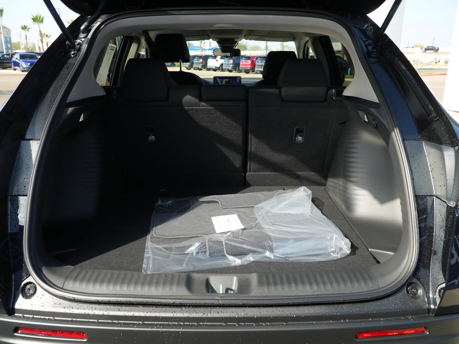 New 2026 Honda HR-V LX image 9